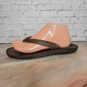 OluKai Kulapa Kai Thong Beach Sandal Brown Womens Size 8 Slip On Leather Comfort